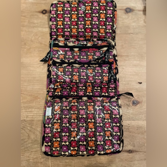 Vera Bradley Floral Paisley Berry Gold Maroon Accessory Makeup Foldover Snap Bag - Picture 5 of 8